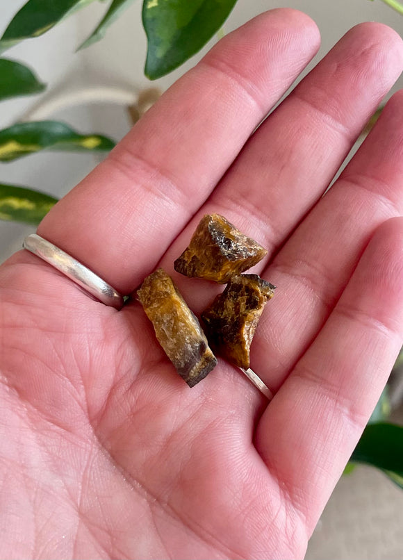 Golden Tiger’s Eye Raw Stone