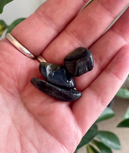 Blue Tigers Eye Tumble Stone (Falcons Eye)