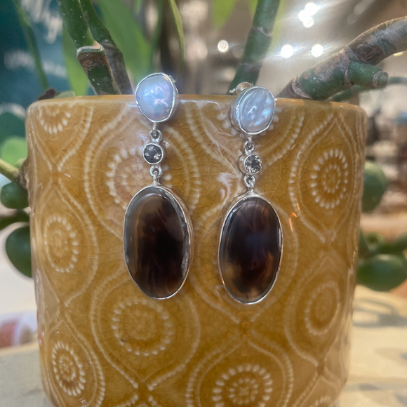 Agate and Pearl with Smoky Quartz Earring